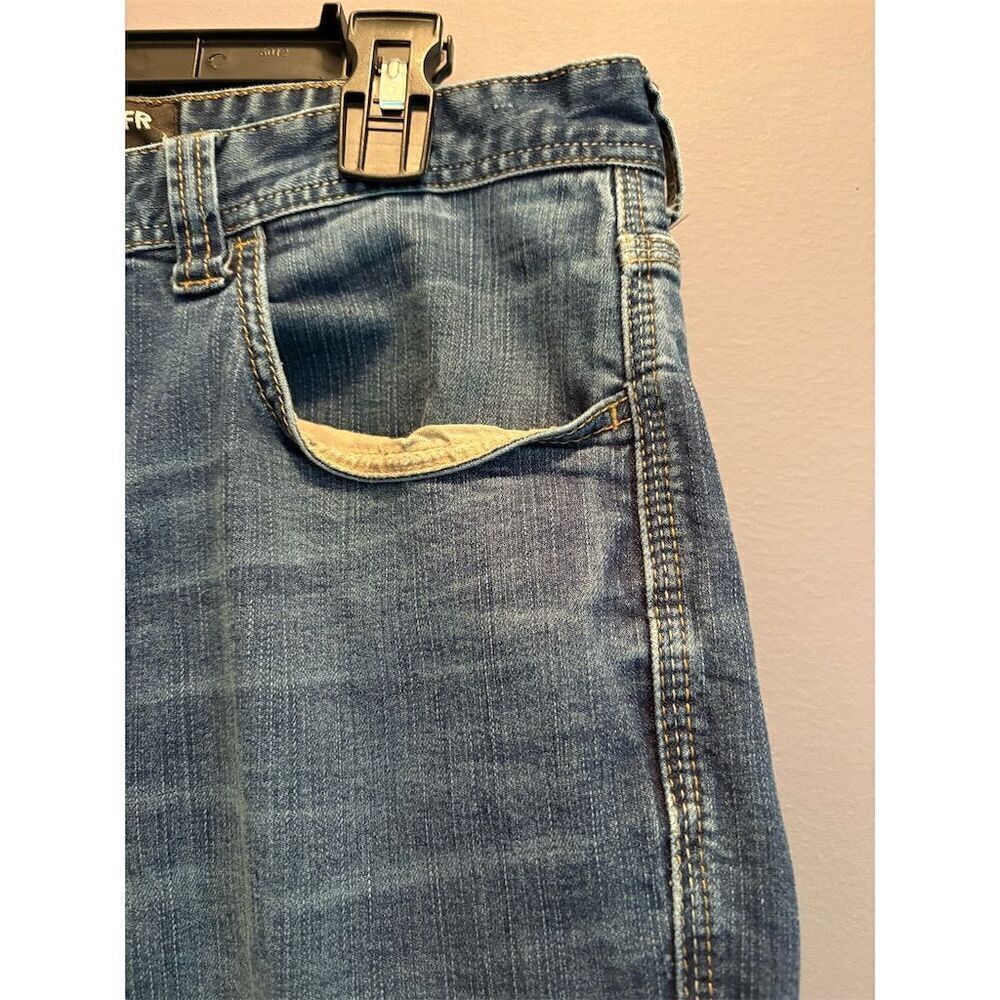 Wolverine Men's Flame Resistant  Jeans Blue Size 36x32 (actual measures 33x30) - Picture 5 of 10